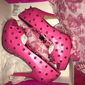 Gorgeous Abbey Dawn Pink Studded Heels 7 NIB